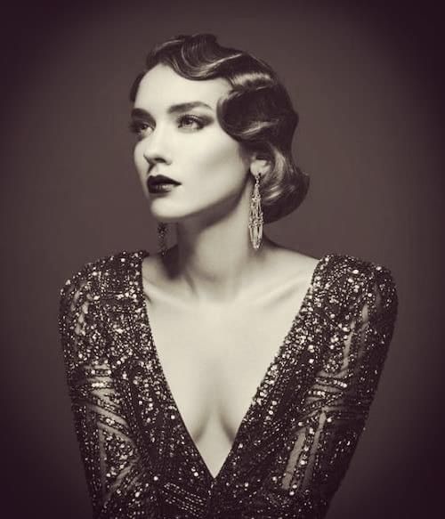 A Splash of 1930s Hollywood: Try The Loose Ginger Waves