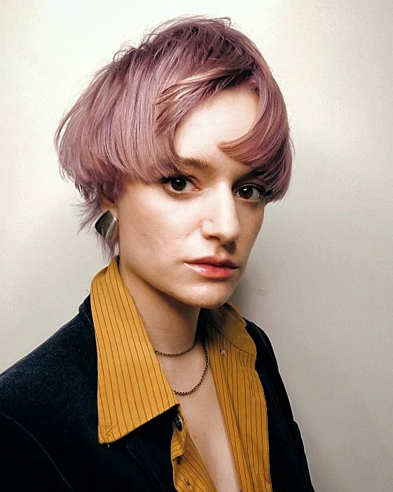 From Bedhead to Bowl Cut: Boldest 90s Revival Grunge Haircuts