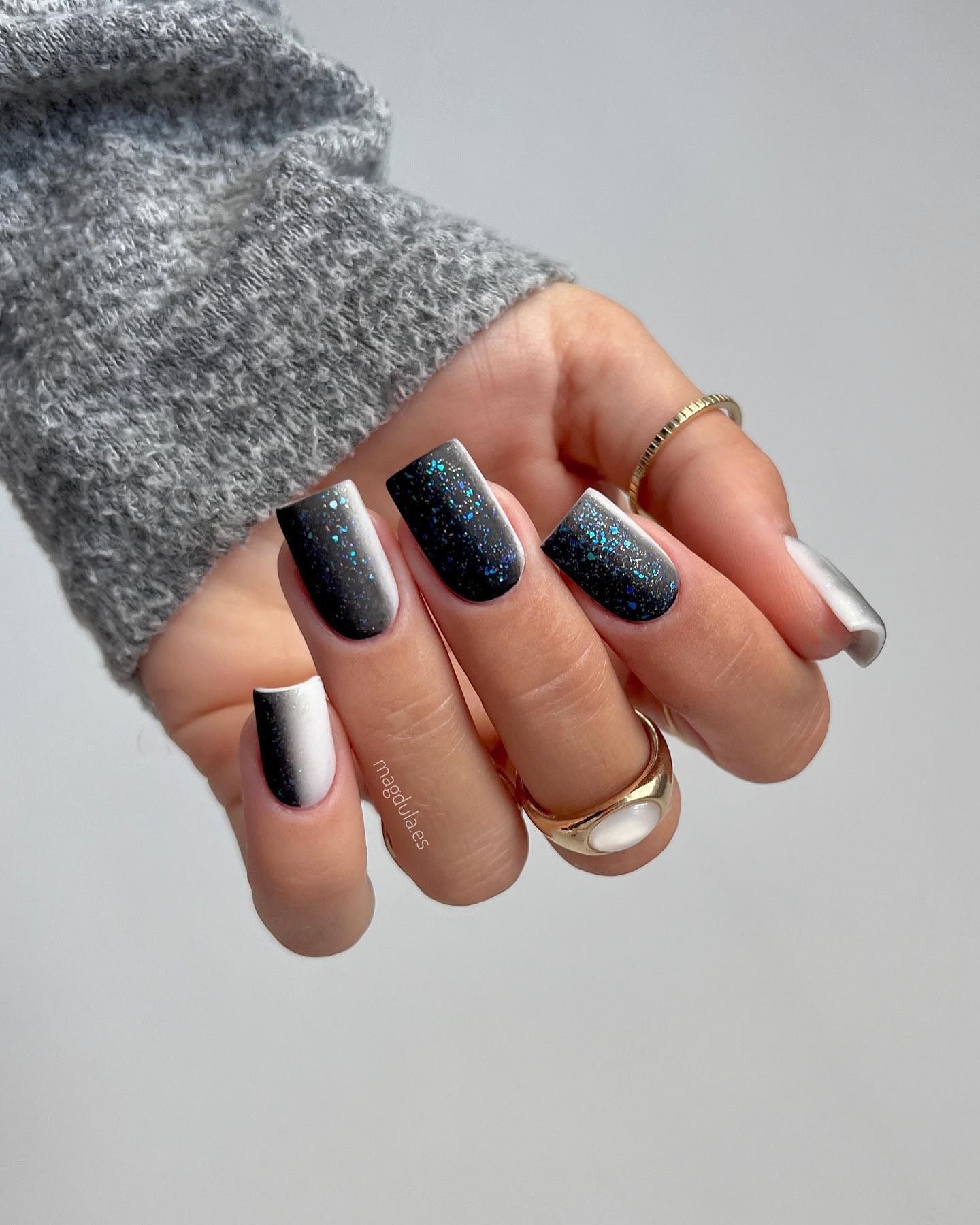 Glamour in Black: 10+ New Inspiring Nail Designs That Are Black But Not Goth