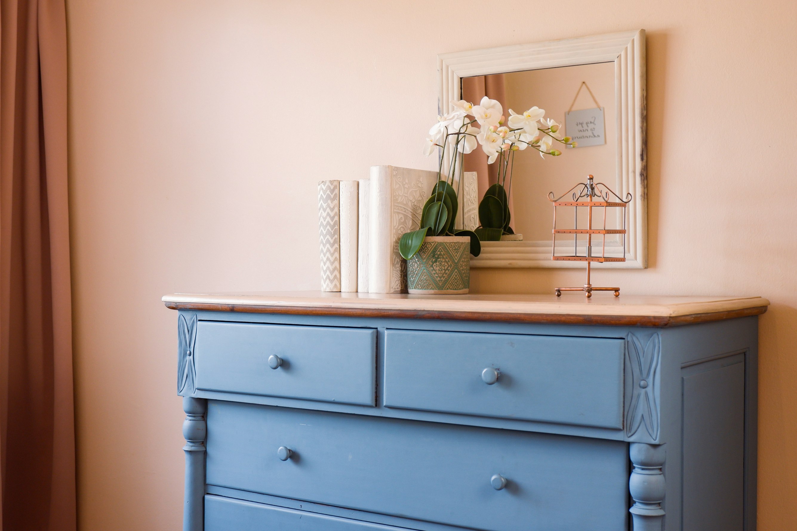 How to Shop for the Perfect Chest of Drawers