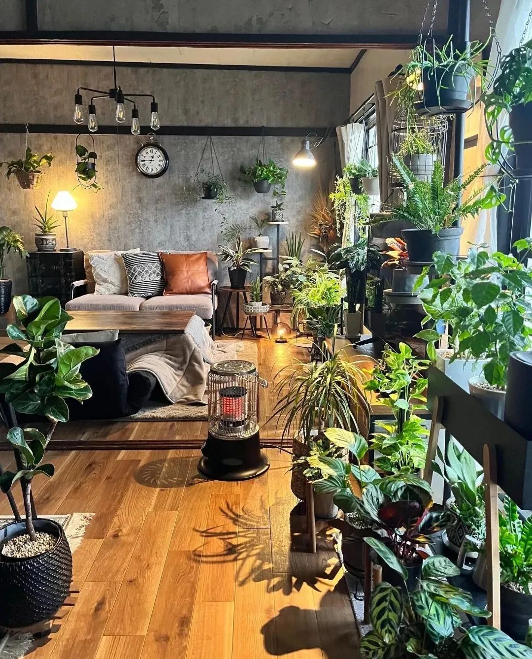 The Natural Choice: Incorporating Plant-Heavy Decor Into Your Home’s Look