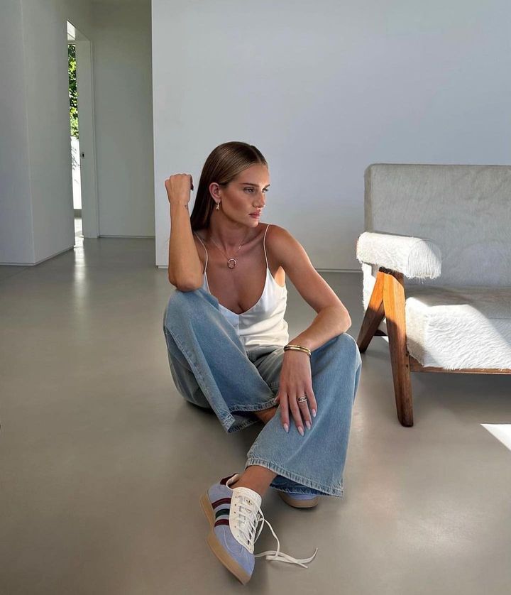 Style Meets Authenticity: Guide to Effortless Posing for Instagram Perfection