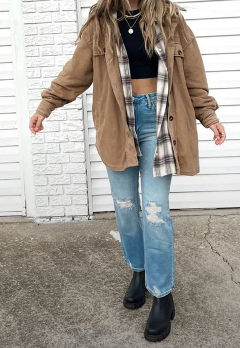 10+ Aesthetic Layered Outfits: How to Layer Cute Indie Outfits for Winter