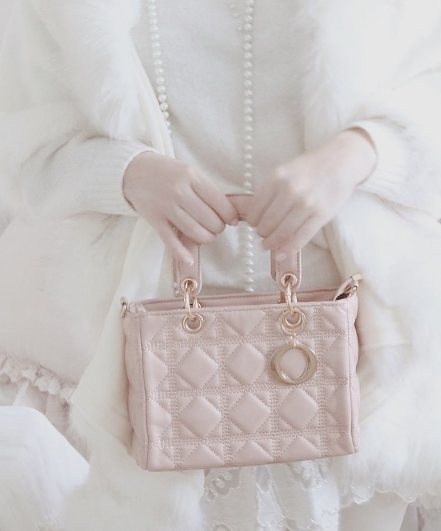 The Joy of Soft Fluffy Pink Minimalism: Simple Coquette Winter Outfit Ideas